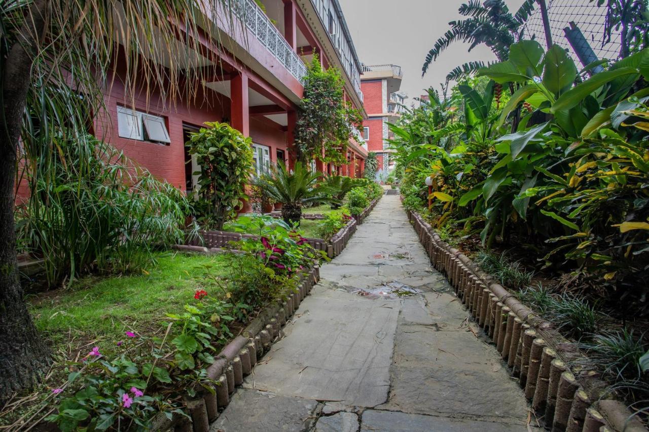 Hotel Snowland Pokhara Exterior foto